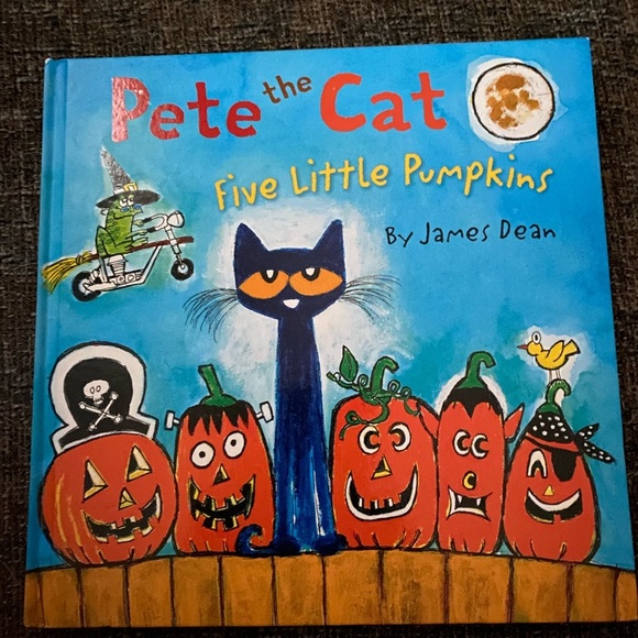 Other - Pete the Cat Halloween Book